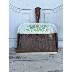 Vintage 1975 Pentron Metal Dustpan Rustic Farmhouse Folk Art Chicken Decor